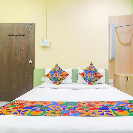 Fabexpress Airport Stay Inn - Nr Hyderabad International Airport, Shamshabad מראה חיצוני תמונה