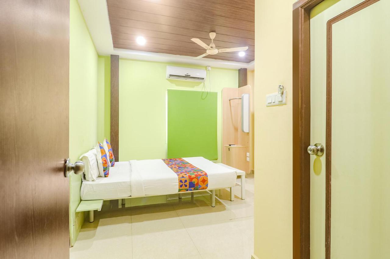 Fabexpress Airport Stay Inn - Nr Hyderabad International Airport, Shamshabad מראה חיצוני תמונה
