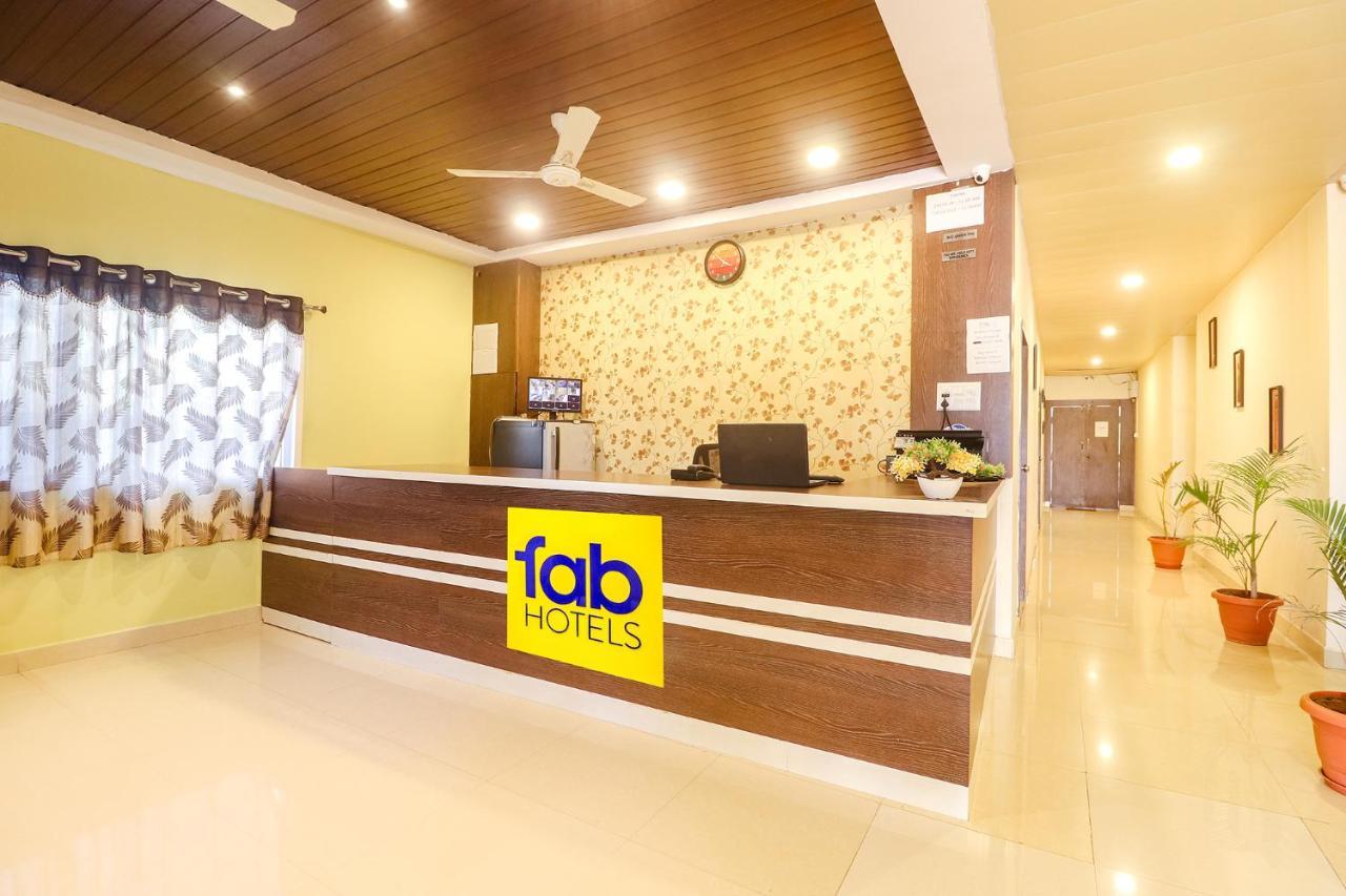Fabexpress Airport Stay Inn - Nr Hyderabad International Airport, Shamshabad מראה חיצוני תמונה