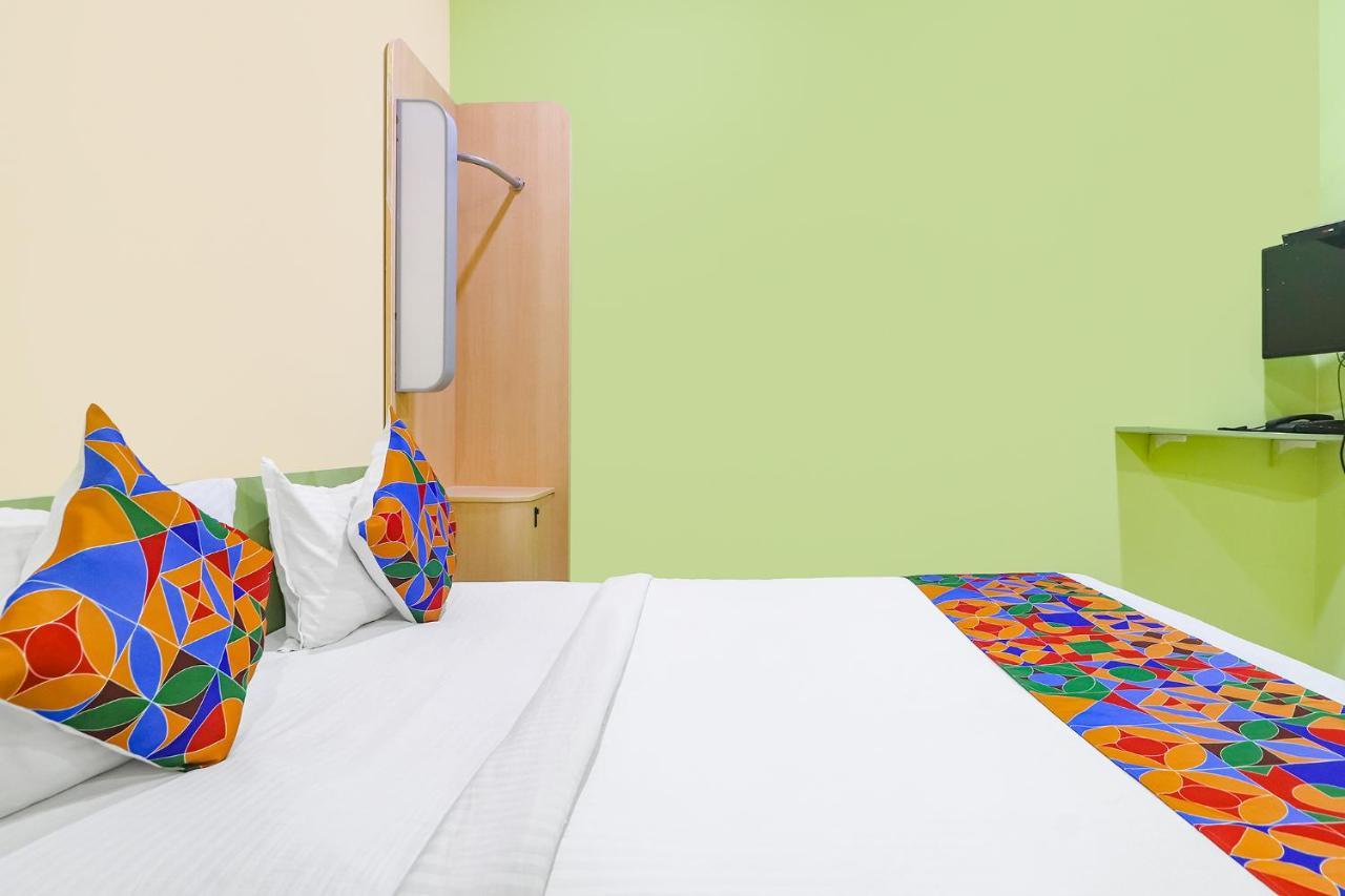 Fabexpress Airport Stay Inn - Nr Hyderabad International Airport, Shamshabad מראה חיצוני תמונה