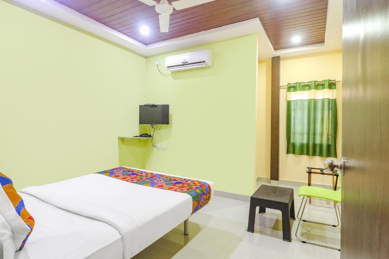 Fabexpress Airport Stay Inn - Nr Hyderabad International Airport, Shamshabad מראה חיצוני תמונה