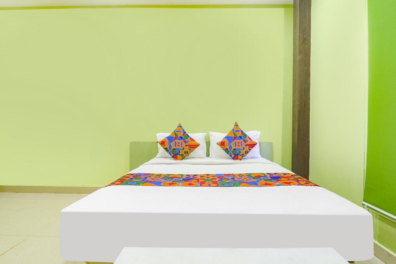 Fabexpress Airport Stay Inn - Nr Hyderabad International Airport, Shamshabad מראה חיצוני תמונה